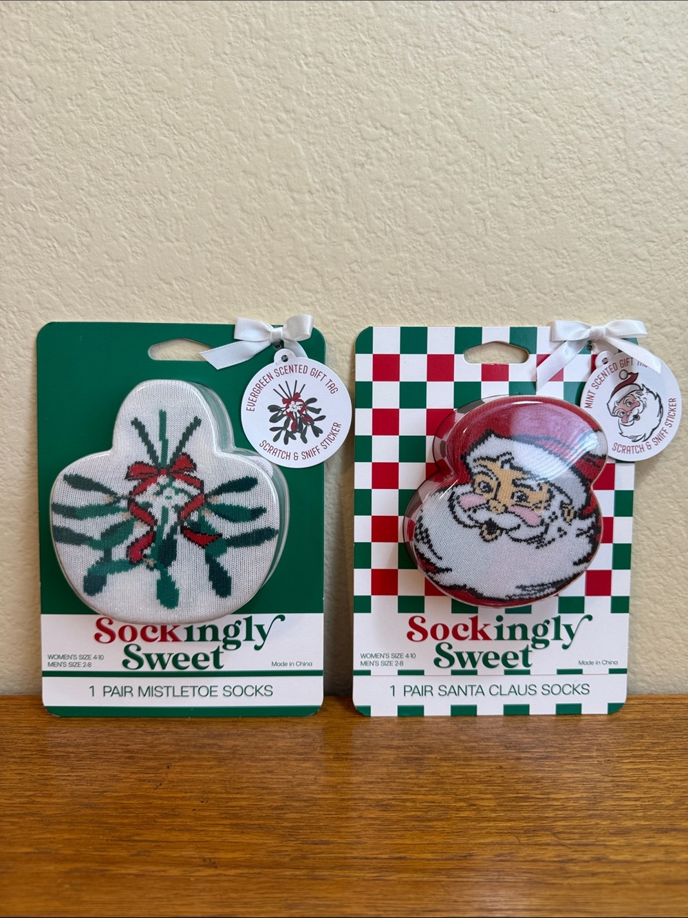 Sockingly Sweet 2 Pairs Of Scented Christmas Socks